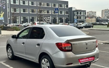 Renault Logan II, 2015 год, 650 000 рублей, 4 фотография