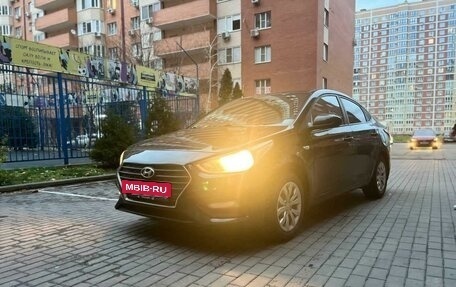 Hyundai Solaris II рестайлинг, 2017 год, 1 250 000 рублей, 11 фотография