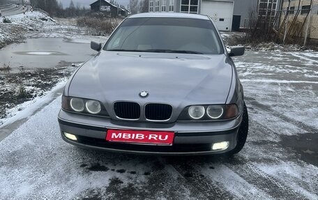 BMW 5 серия, 1996 год, 560 000 рублей, 1 фотография