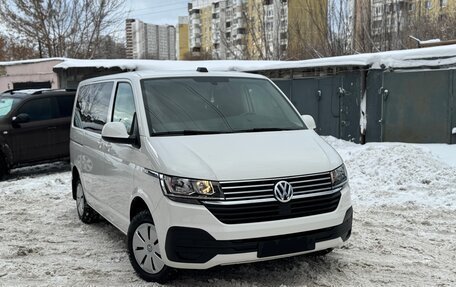 Volkswagen Caravelle T6 рестайлинг, 2021 год, 4 750 000 рублей, 8 фотография