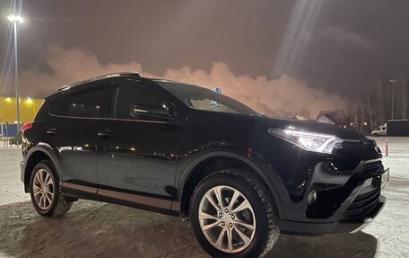 Toyota RAV4, 2018 год, 3 750 000 рублей, 4 фотография