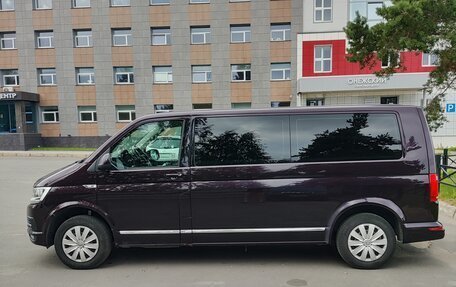 Volkswagen Caravelle T6 рестайлинг, 2016 год, 2 600 000 рублей, 5 фотография