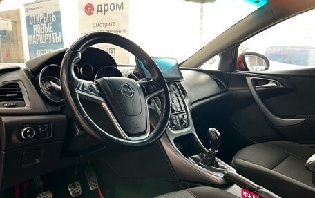 Opel Astra J, 2011 год, 880 000 рублей, 11 фотография