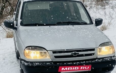 Chevrolet Niva I рестайлинг, 2004 год, 330 000 рублей, 4 фотография