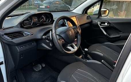 Peugeot 208 II, 2013 год, 1 100 000 рублей, 11 фотография