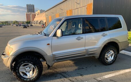 Mitsubishi Pajero III рестайлинг, 2002 год, 635 000 рублей, 2 фотография