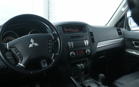 Mitsubishi Pajero IV, 2011 год, 2 828 000 рублей, 8 фотография