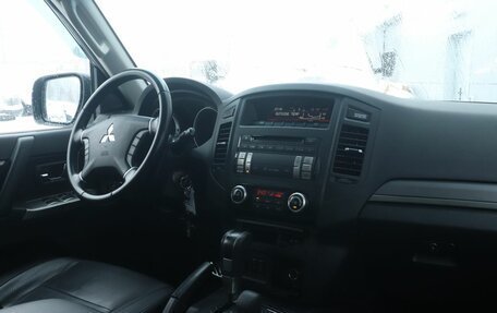 Mitsubishi Pajero IV, 2011 год, 2 828 000 рублей, 9 фотография