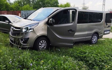 Opel Vivaro B, 2017 год, 1 950 000 рублей, 3 фотография