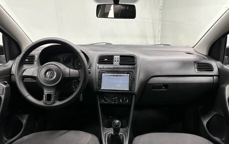 Volkswagen Polo VI (EU Market), 2013 год, 910 000 рублей, 14 фотография