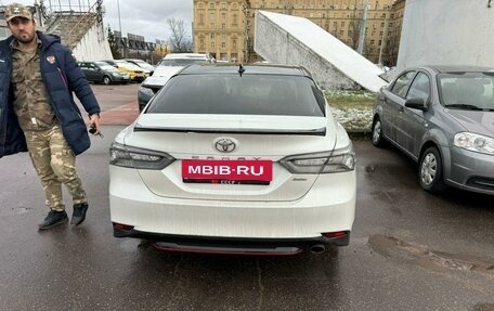 Toyota Camry, 2020 год, 2 850 000 рублей, 6 фотография