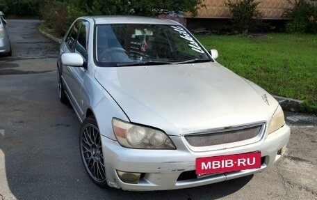 Toyota Altezza, 2002 год, 650 000 рублей, 8 фотография