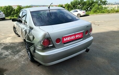 Toyota Altezza, 2002 год, 650 000 рублей, 11 фотография