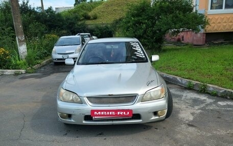 Toyota Altezza, 2002 год, 650 000 рублей, 9 фотография