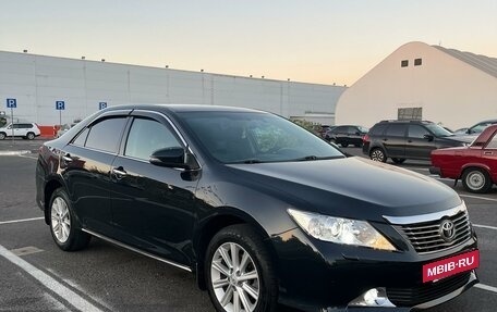 Toyota Camry, 2013 год, 1 570 000 рублей, 2 фотография