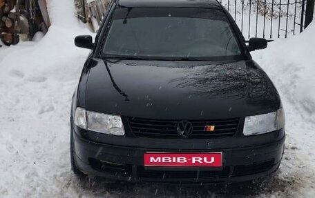 Volkswagen Passat B5+ рестайлинг, 1997 год, 250 000 рублей, 1 фотография