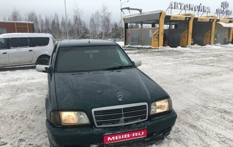 Mercedes-Benz C-Класс, 1997 год, 280 000 рублей, 1 фотография