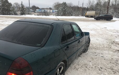 Mercedes-Benz C-Класс, 1997 год, 280 000 рублей, 4 фотография