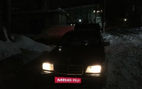 Mercedes-Benz C-Класс, 1997 год, 280 000 рублей, 10 фотография