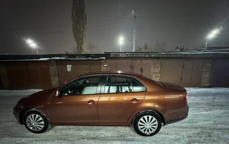 Volkswagen Jetta VI, 2010 год, 699 999 рублей, 4 фотография