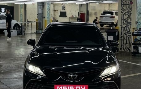 Toyota Camry, 2021 год, 3 390 000 рублей, 3 фотография