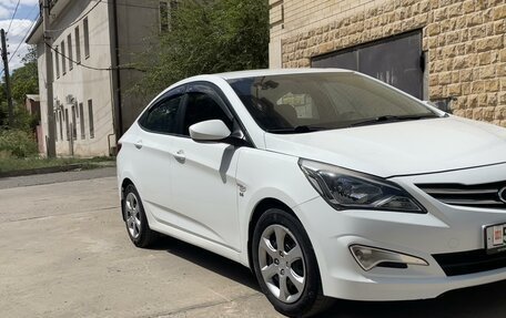 Hyundai Solaris II рестайлинг, 2015 год, 890 000 рублей, 5 фотография