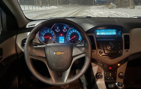 Chevrolet Cruze II, 2012 год, 790 000 рублей, 7 фотография