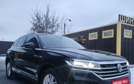 Volkswagen Touareg III, 2019 год, 4 000 000 рублей, 4 фотография