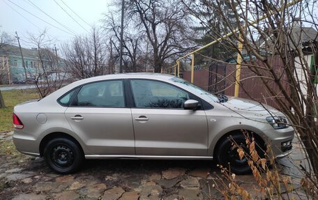 Volkswagen Polo VI (EU Market), 2017 год, 1 420 000 рублей, 2 фотография