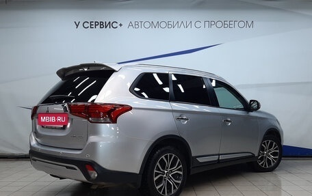 Mitsubishi Outlander III рестайлинг 3, 2019 год, 2 730 000 рублей, 3 фотография