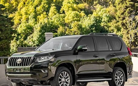 Toyota Land Cruiser Prado 150 рестайлинг 2, 2021 год, 5 200 000 рублей, 1 фотография