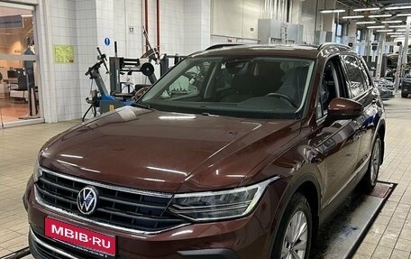 Volkswagen Tiguan II, 2021 год, 3 690 000 рублей, 1 фотография