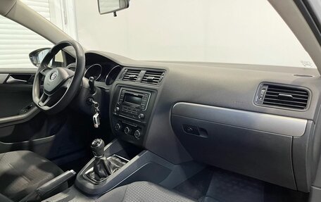 Volkswagen Jetta VI, 2015 год, 1 070 000 рублей, 17 фотография