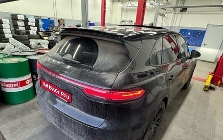 Porsche Cayenne III, 2018 год, 8 797 000 рублей, 15 фотография