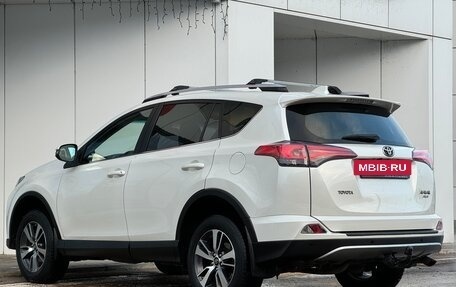 Toyota RAV4, 2017 год, 2 868 000 рублей, 6 фотография