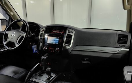 Mitsubishi Pajero IV, 2014 год, 2 650 000 рублей, 7 фотография