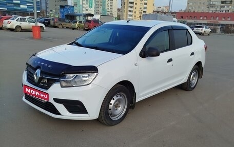 Renault Logan II, 2018 год, 560 000 рублей, 2 фотография