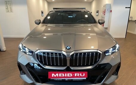 BMW 5 серия, 2024 год, 9 290 000 рублей, 2 фотография