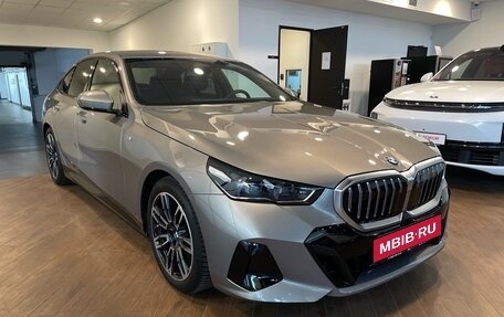 BMW 5 серия, 2024 год, 9 290 000 рублей, 3 фотография