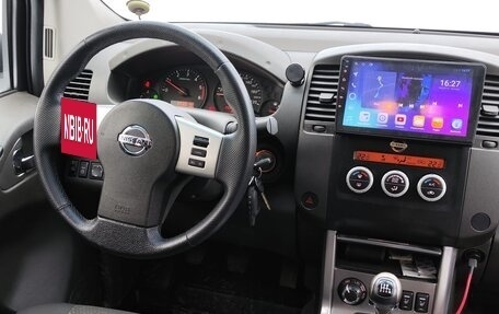 Nissan Navara (Frontier), 2010 год, 1 550 000 рублей, 9 фотография