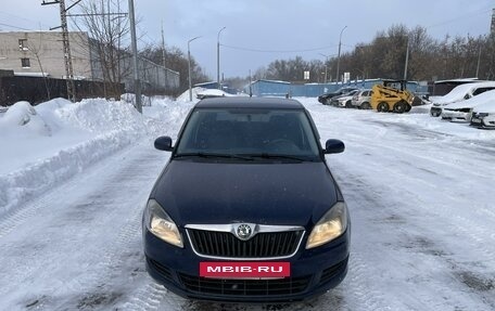 Skoda Fabia II, 2011 год, 550 000 рублей, 3 фотография