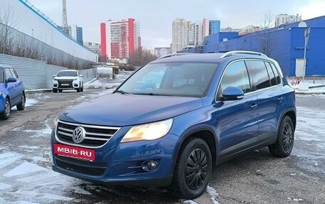 Volkswagen Tiguan I, 2008 год, 880 000 рублей, 2 фотография