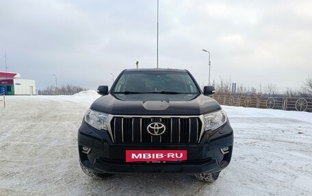 Toyota Land Cruiser Prado 150 рестайлинг 2, 2018 год, 4 500 000 рублей, 2 фотография