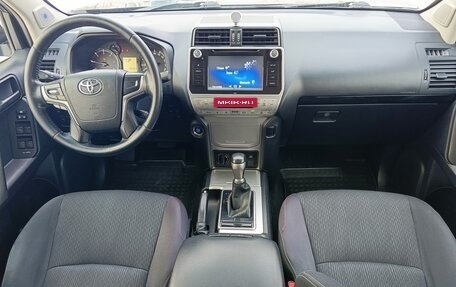 Toyota Land Cruiser Prado 150 рестайлинг 2, 2018 год, 4 500 000 рублей, 25 фотография