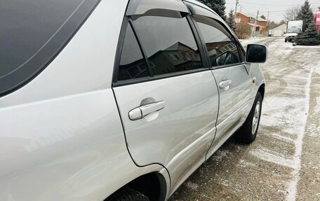 Toyota Harrier, 1999 год, 700 000 рублей, 4 фотография