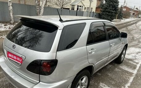 Toyota Harrier, 1999 год, 700 000 рублей, 5 фотография