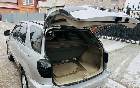 Toyota Harrier, 1999 год, 700 000 рублей, 36 фотография