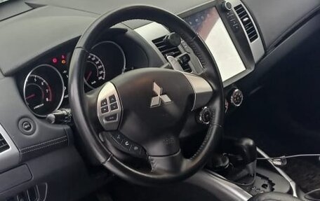 Mitsubishi Outlander III рестайлинг 3, 2011 год, 1 150 000 рублей, 6 фотография