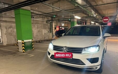 Volkswagen Touareg III, 2016 год, 3 700 000 рублей, 4 фотография