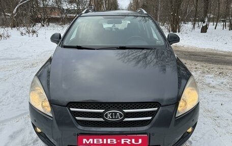 KIA cee'd I рестайлинг, 2009 год, 585 000 рублей, 1 фотография